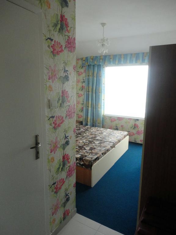 סבטי ולאס Guest Rooms Casa Luba חדר תמונה