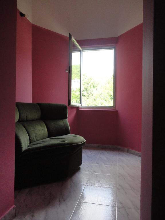 סבטי ולאס Guest Rooms Casa Luba מראה חיצוני תמונה