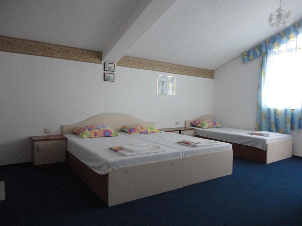 סבטי ולאס Guest Rooms Casa Luba חדר תמונה