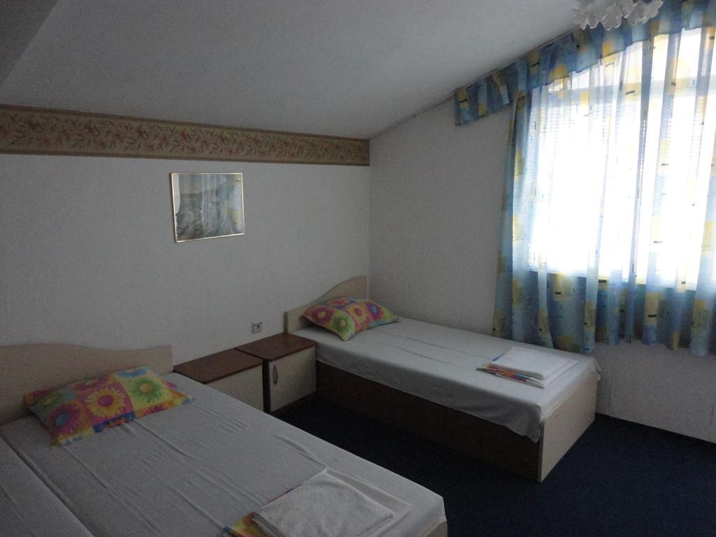 סבטי ולאס Guest Rooms Casa Luba חדר תמונה