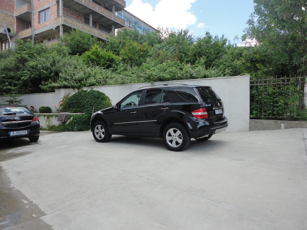 סבטי ולאס Guest Rooms Casa Luba מראה חיצוני תמונה
